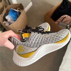 BRAND NEW STEPH CURRY BASKETBALL SHOES